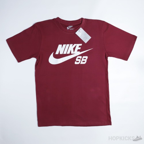 mens maroon nike t shirt